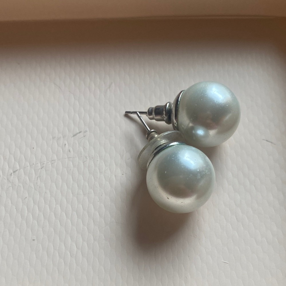 3/$9 Elegant Silver Pearl Stud Earrings